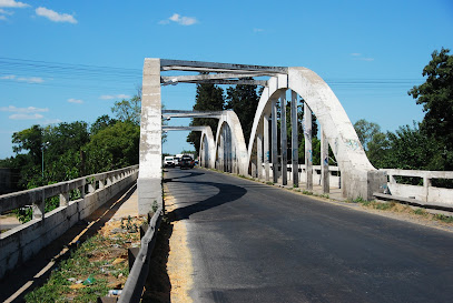 Puente Tres Arcos