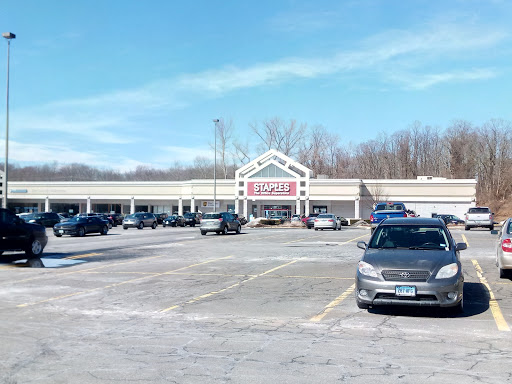 Office Supply Store «Staples», reviews and photos, 35 Talcottville Rd, Vernon, CT 06066, USA