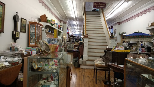 Copper Kettle Antiques Mall