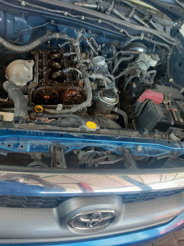 Mecánica en Tumbaco Autocar - Taller de reparación de automóviles