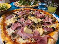 Plats et boissons du Restaurant italien Mezza Luna - Pizzeria Artisanale à Paris - n°2