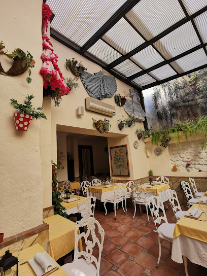 RESTAURANTE MARBELLA PATIO - Calle Virgen de los Dolores, 4, 29601 Marbella, Málaga, Spain