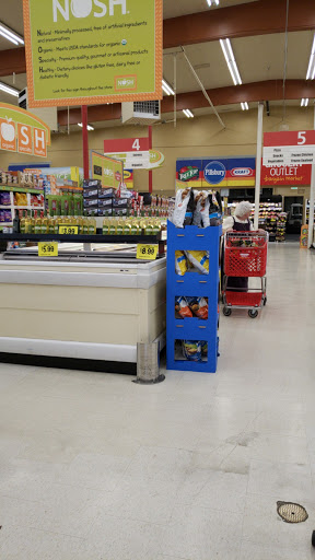 Grocery Store «Grocery Outlet Bargain Market», reviews and photos, 354 S 1st Ave, Hillsboro, OR 97123, USA
