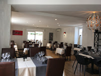 Atmosphère du Restaurant français Restaurant l'Epicurien Corbasien - n°11