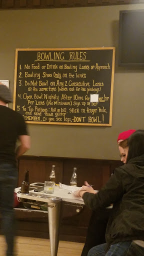 Bowling Alley «Southport Lanes & Billiards», reviews and photos, 3325 N Southport Ave, Chicago, IL 60657, USA