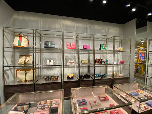 Boutique «Gucci Outlet», reviews and photos, 1155 Buck Creek Rd, Simpsonville, KY 40067, USA