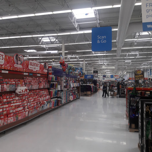 Department Store «Walmart Supercenter», reviews and photos, 400 Northfield Dr, Brownsburg, IN 46112, USA