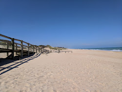 Mcloughlins Beach'in fotoğrafı düz ve uzun ile birlikte