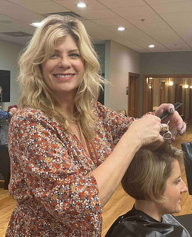 LC Salon & Spa 60525