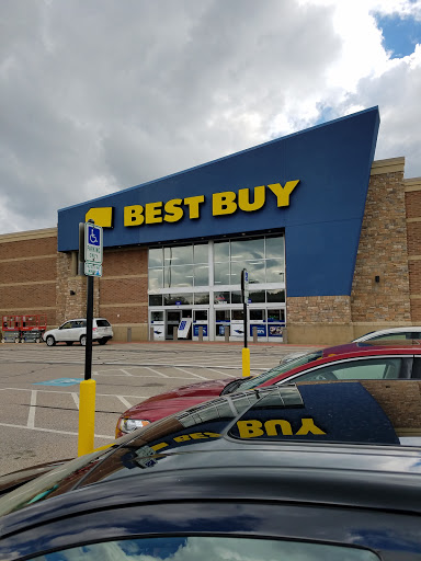 Electronics Store «Best Buy», reviews and photos, 16630 Royalton Rd, Strongsville, OH 44136, USA