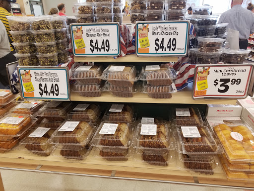 Grocery Store «Market Basket», reviews and photos, 310 Mishawum Rd, Woburn, MA 01801, USA