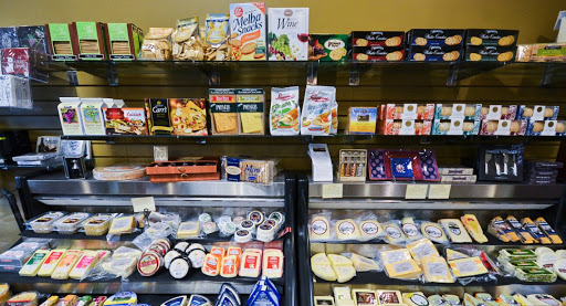 Wine Store «Grapevine Cottage», reviews and photos, 61 S Main St, Zionsville, IN 46077, USA