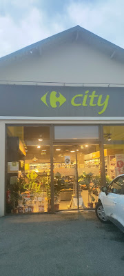 Carrefour City à Poissy