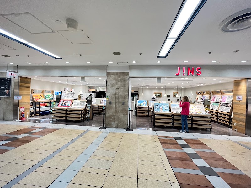 JINS 東京駅ｸﾞﾗﾝｽﾀ八重洲店