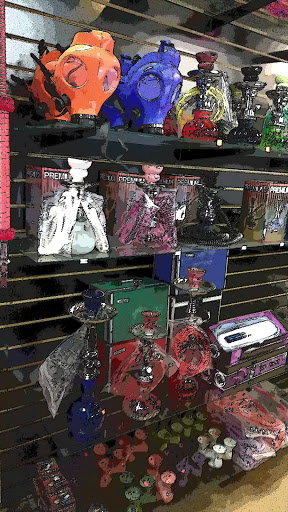 Tobacco Shop «Clock Town Smoke Shop/It Is Vapor Express», reviews and photos, 1039 High St, Auburn, CA 95603, USA