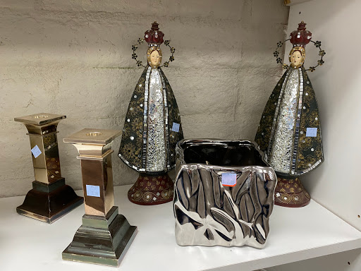 Thrift Store «Assistance League of the Foothill Communities Thrift Shop», reviews and photos, 8555 Archibald Ave, Rancho Cucamonga, CA 91730, USA