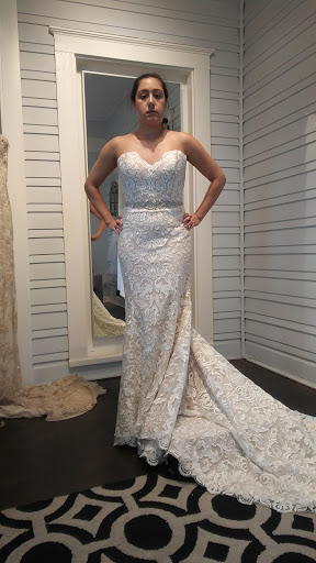 Bridal Shop «Blush Bridal Lounge», reviews and photos, 1815 W 35th St, Austin, TX 78703, USA