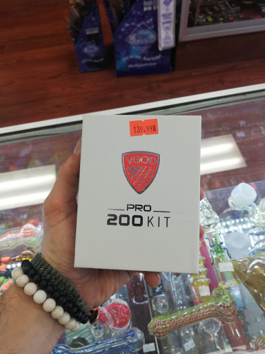 Tobacco Shop «Smoke 4 Less», reviews and photos, 909 S Central Ave, Compton, CA 90220, USA