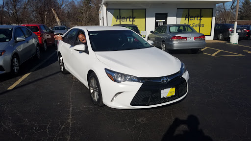 Used Car Dealer «Hertz Car Sales St. Louis», reviews and photos, 1285 N Hwy 67, Florissant, MO 63031, USA