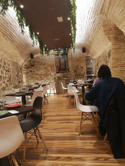 Street & Soul - Restaurante Vegano (100% Vegetaria - Cta. Mona, 1, 45001 Toledo, Spain