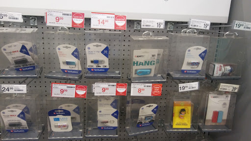 Office Supply Store «Staples», reviews and photos, 19141 Golden Valley Rd, Santa Clarita, CA 91387, USA