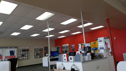 Cell Phone Store «Verizon Authorized Retailer - A Wireless», reviews and photos, 633 N Chancery St, McMinnville, TN 37110, USA