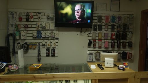 Cell Phone Store «I Phone Plus Repair», reviews and photos, 2500 Bardstown Rd #5, Louisville, KY 40205, USA