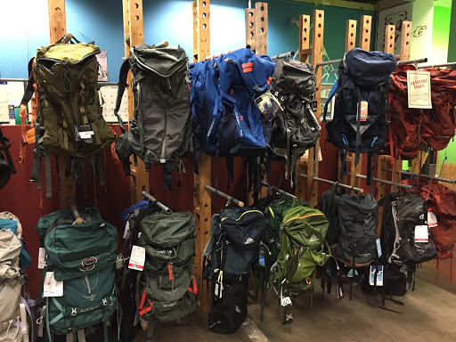 Sporting Goods Store «Sports Basement Sunnyvale», reviews and photos, 1177 Kern Ave, Sunnyvale, CA 94085, USA