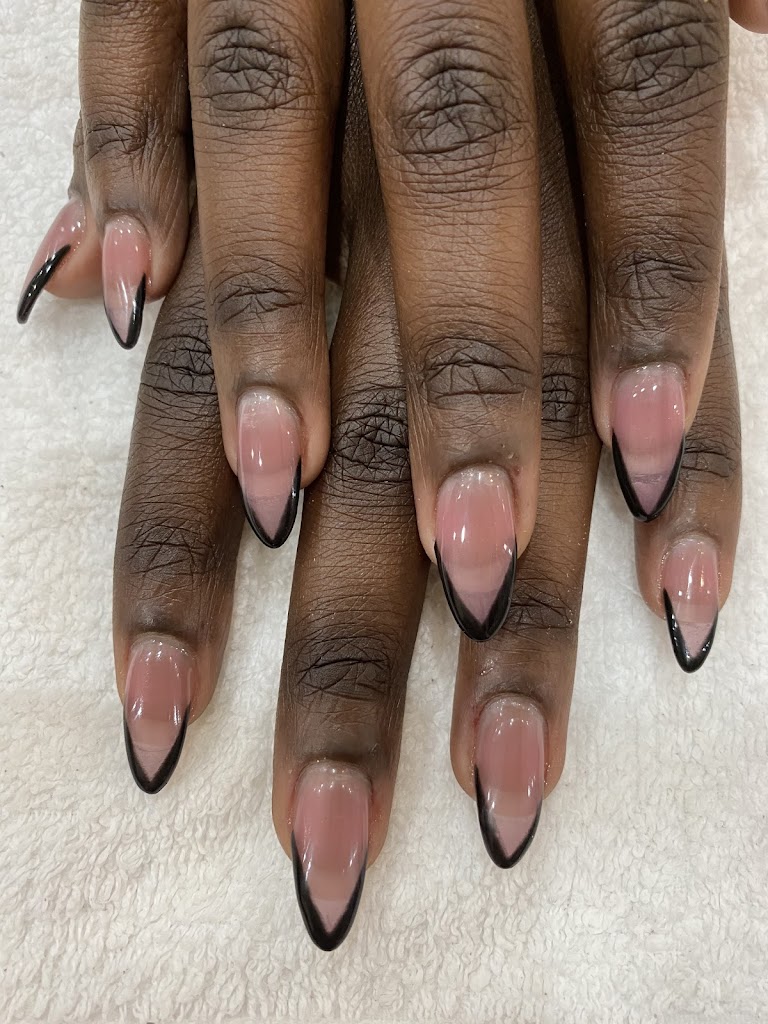 Bellrose Nails & Spa 11001