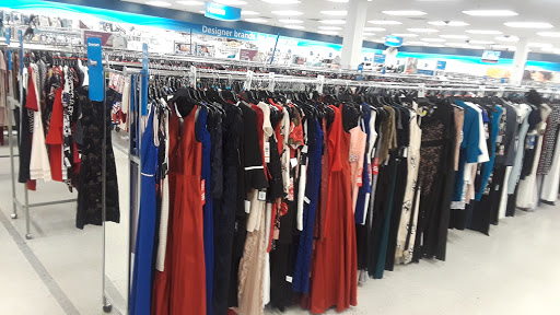 Clothing Store «Ross Dress for Less», reviews and photos, 13855 Outlet Dr, Silver Spring, MD 20904, USA