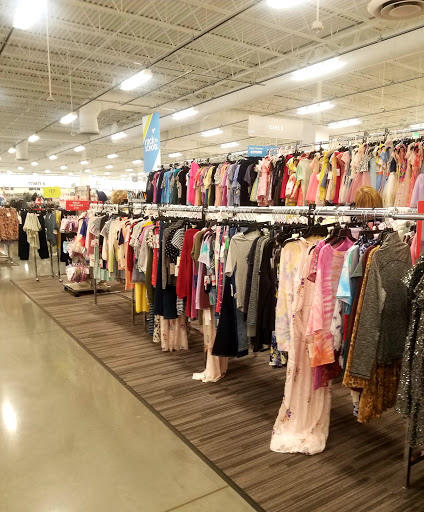 Department Store «Nordstrom Rack Hamilton Crossings», reviews and photos, 750 N Krocks Rd #303, Allentown, PA 18106, USA