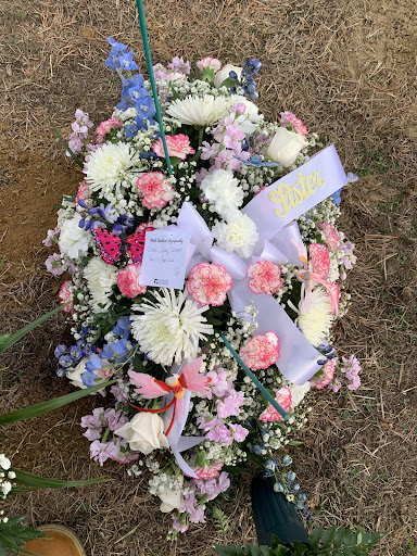 Florist «Colonial Flowers», reviews and photos, 311 N High St, Millville, NJ 08332, USA