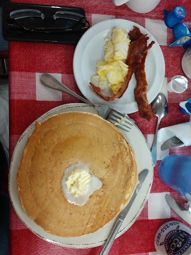 Coffee Shop «Red Hill Coffee Shop», reviews and photos, 8111 E Foothill Blvd A, Rancho Cucamonga, CA 91730, USA