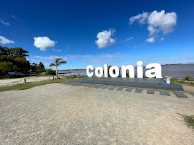 Colonia Monument