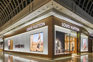 Louis Vuitton Melbourne Chadstone image