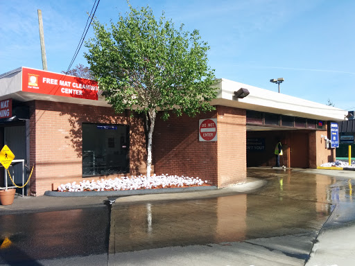 Car Wash «Russell Speeders Car Wash of Norwalk», reviews and photos, 297 Main Ave, Norwalk, CT 06851, USA