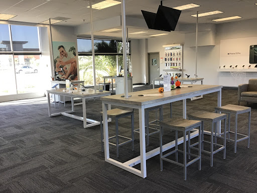 Cell Phone Store «GoWireless Verizon Authorized Retailer», reviews and photos, 2722 Naglee Rd, Tracy, CA 95304, USA