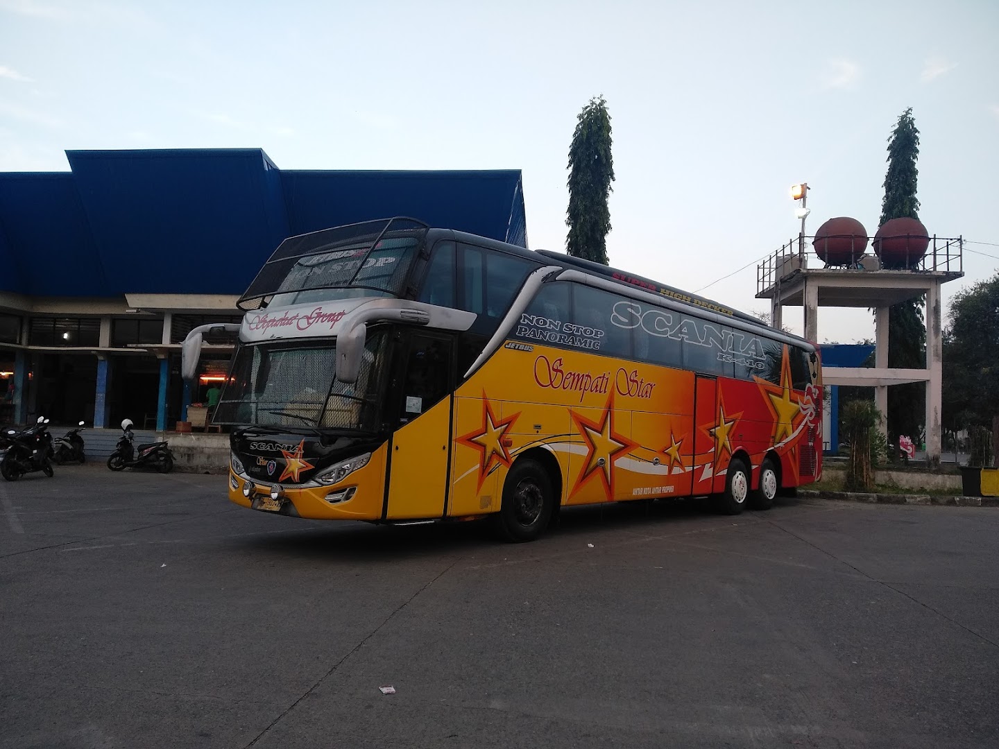 Gambar Terminal Bus Antar Propinsi Batoh