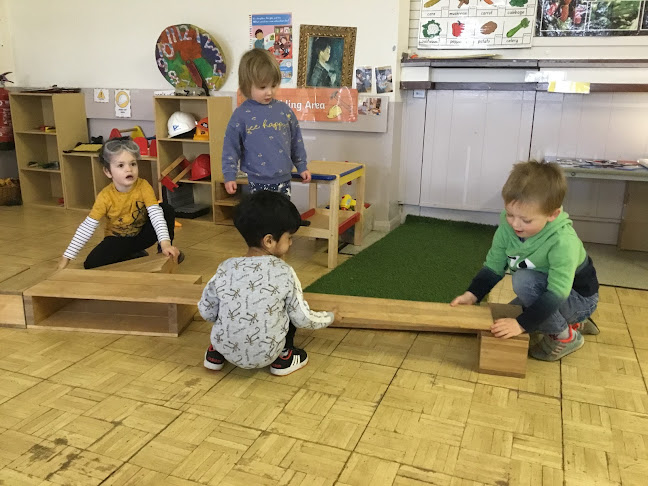 Meadows Montessori School, Preschool and Forest School, Chiswick - Kindergarten