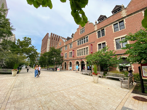 Book Store «University of Chicago Bookstore», reviews and photos, 970 E 58th St, Chicago, IL 60637, USA