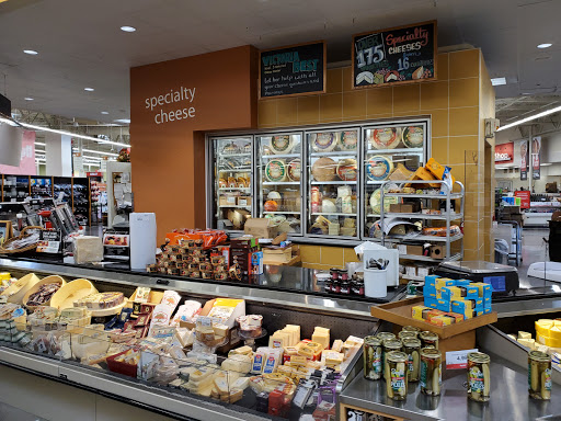 Supermarket «Hy-Vee», reviews and photos, 1403 N Veterans Pkwy, Bloomington, IL 61704, USA