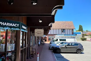Dalkeith Village Shopping & Medical Centre image