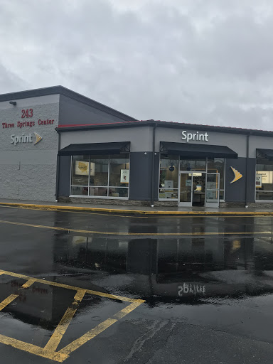 Cell Phone Store «Sprint Store», reviews and photos, 218 Park Dr, Weirton, WV 26062, USA