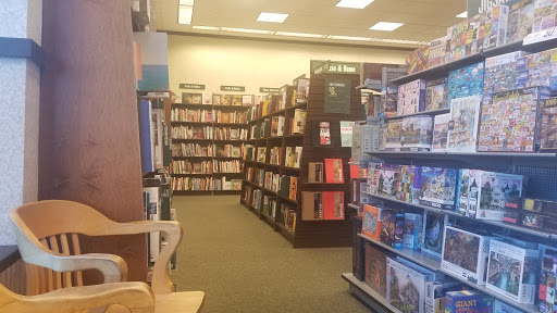 Book Store «Barnes & Noble», reviews and photos, 3055 S Glenstone Ave, Springfield, MO 65804, USA
