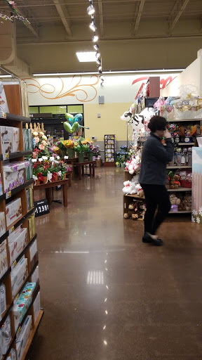 Grocery Store «Dillons», reviews and photos, 5311 SW 22nd Pl, Topeka, KS 66614, USA