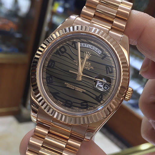 Watch Store «Diamond Club Jewelry Store Miami, Used Rolex Watches Miami», reviews and photos, 36 NE 1st St #154, Miami, FL 33132, USA