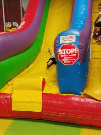 Shopping Mall «Victoria Square Shopping Center», reviews and photos, 1788 S Woodland Blvd, DeLand, FL 32720, USA