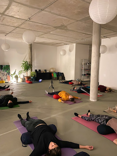 YOGA - Florencia D'Ottone - Palermo, Parque Rodó y Carrasco