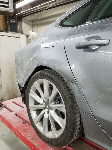 Auto Body Shop «Salem Auto Body Co», reviews and photos, 25 Boston St, Salem, MA 01970, USA
