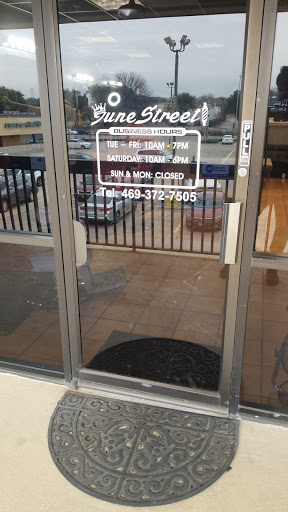 Barber Shop «June Street Barber Shop», reviews and photos, 4021 Belt Line Rd Ste 208, Addison, TX 75001, USA